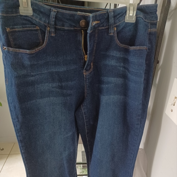 ROYALTY FOR ME - Picture 4 of 4